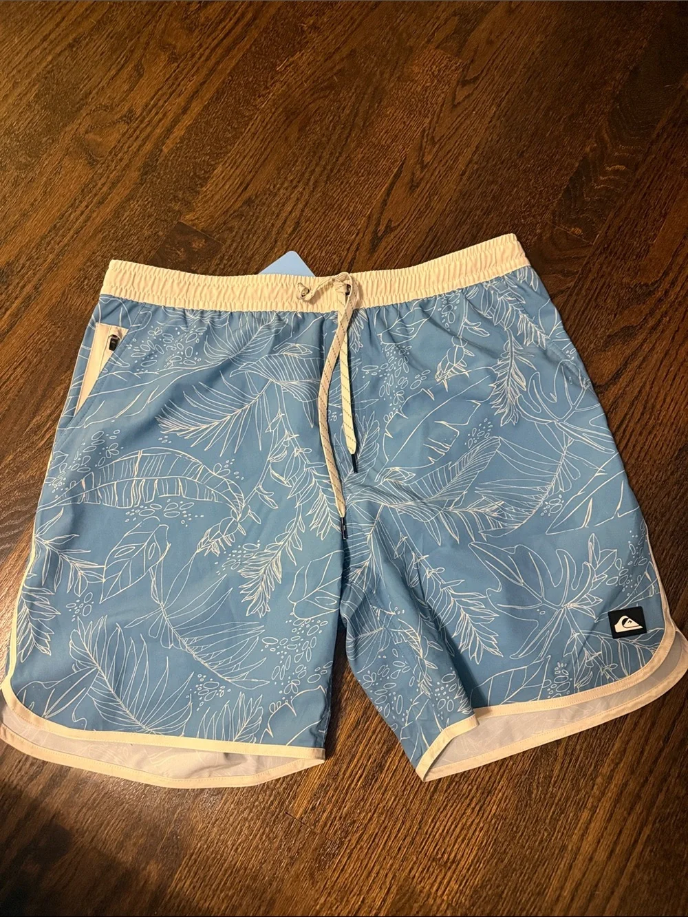 Quiksilver men’s swim